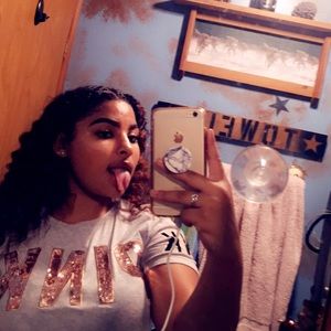 Meet your Posher, Jasmine